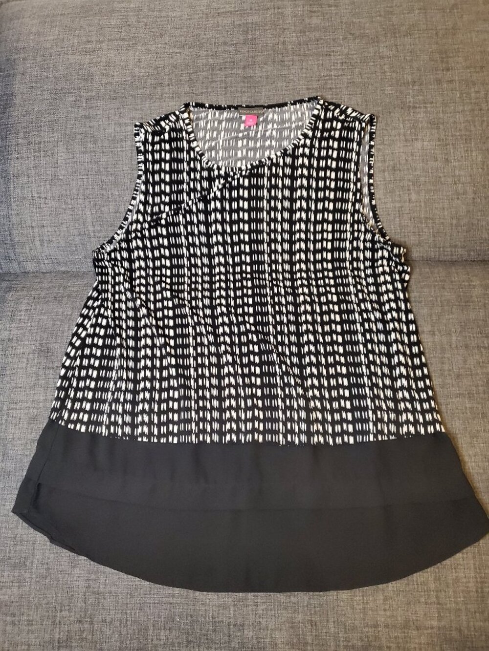Vince Camuto Women's Top Medium